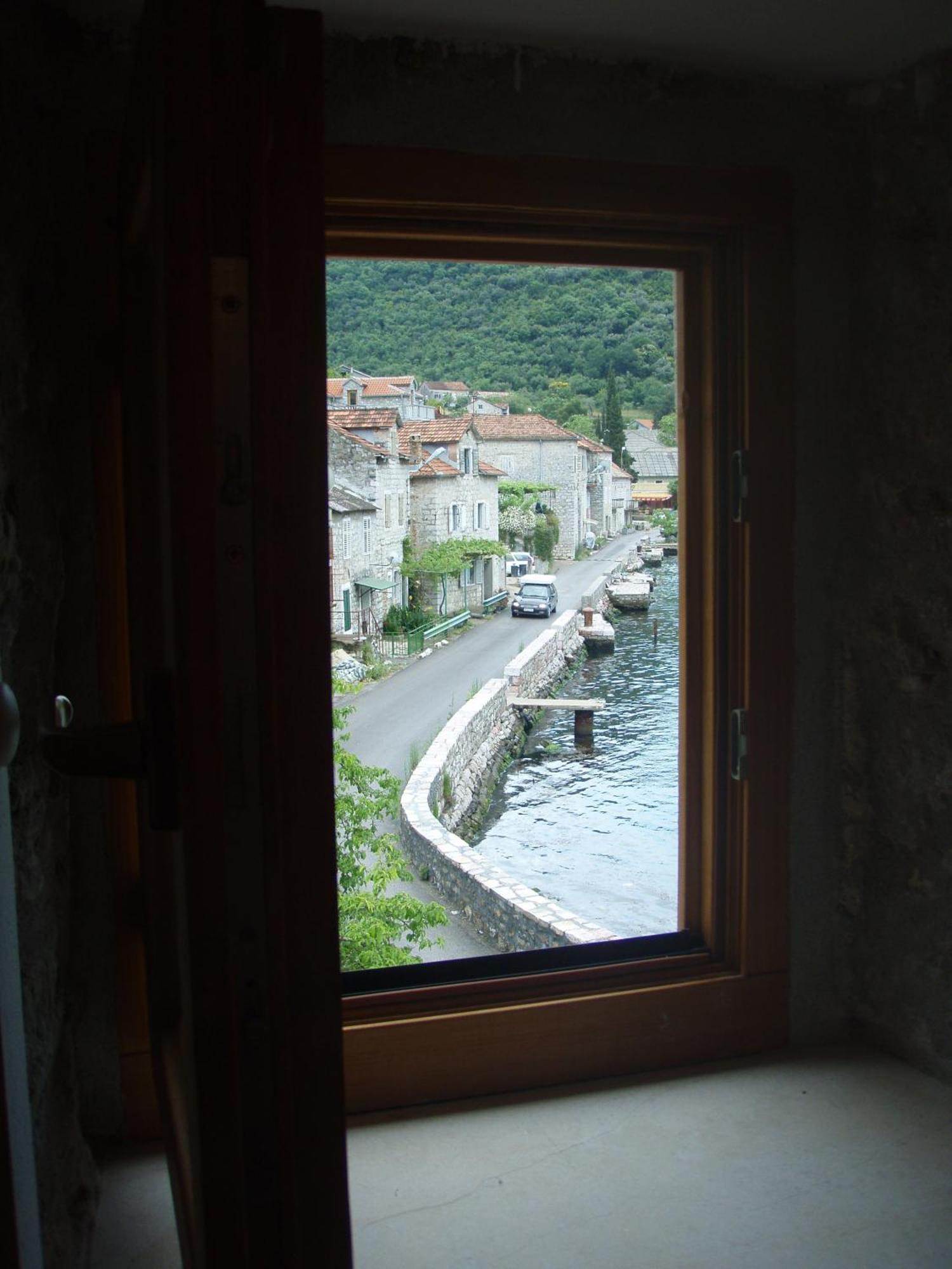 Apartments Villa Serventi Tivat Exterior photo